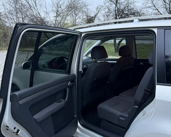 Сірий Фольксваген Туран, об'ємом двигуна 1.39 л та пробігом 182 тис. км за 7950 $, фото 22 на Automoto.ua