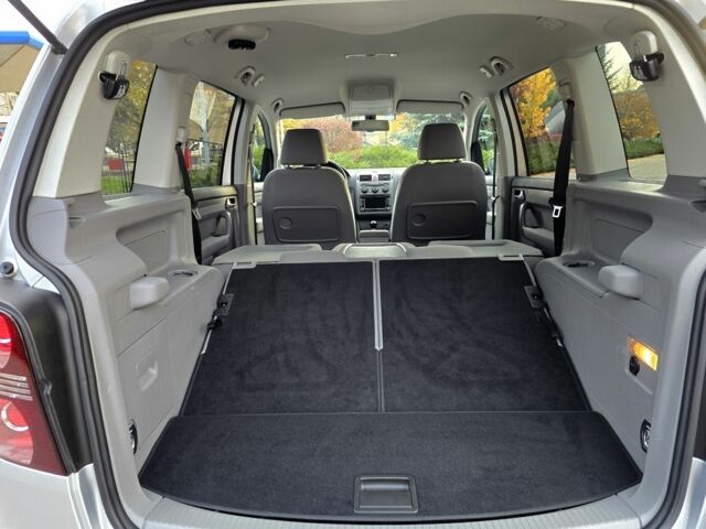 Сірий Фольксваген Туран, об'ємом двигуна 1.4 л та пробігом 190 тис. км за 6800 $, фото 22 на Automoto.ua