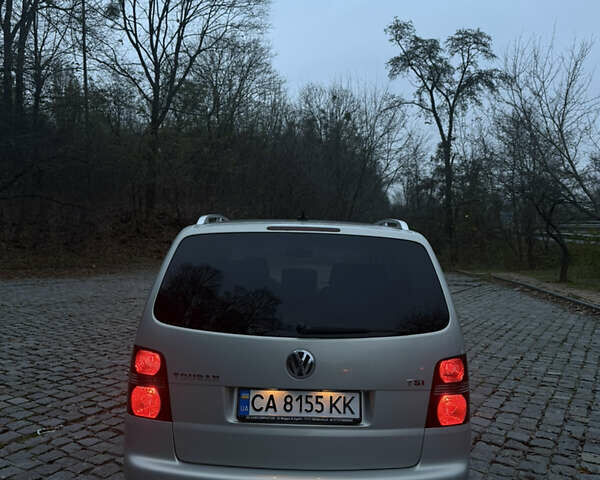 Сірий Фольксваген Туран, об'ємом двигуна 1.39 л та пробігом 182 тис. км за 7950 $, фото 43 на Automoto.ua