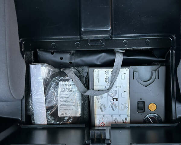 Серый Фольксваген Туран, объемом двигателя 1.6 л и пробегом 225 тыс. км за 8199 $, фото 38 на Automoto.ua