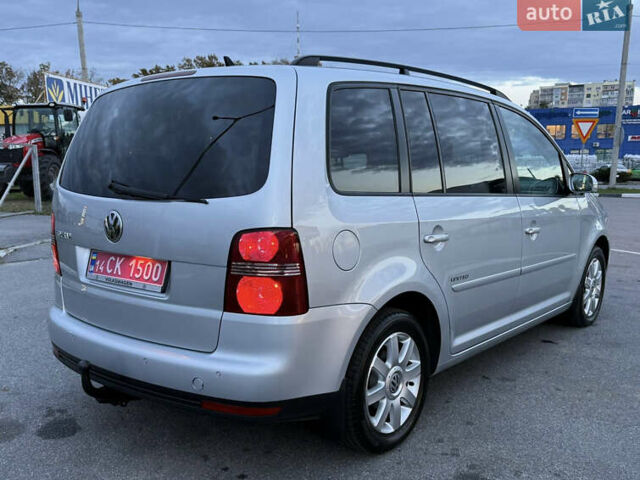 Сірий Фольксваген Туран, об'ємом двигуна 1.6 л та пробігом 212 тис. км за 8499 $, фото 9 на Automoto.ua