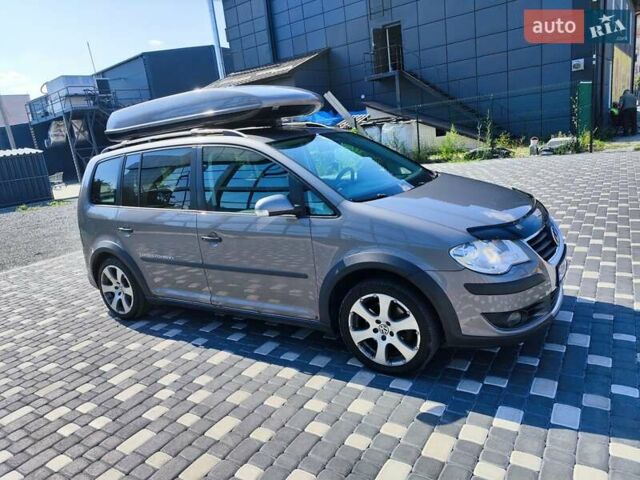 Серый Фольксваген Туран, объемом двигателя 1.9 л и пробегом 310 тыс. км за 7799 $, фото 9 на Automoto.ua