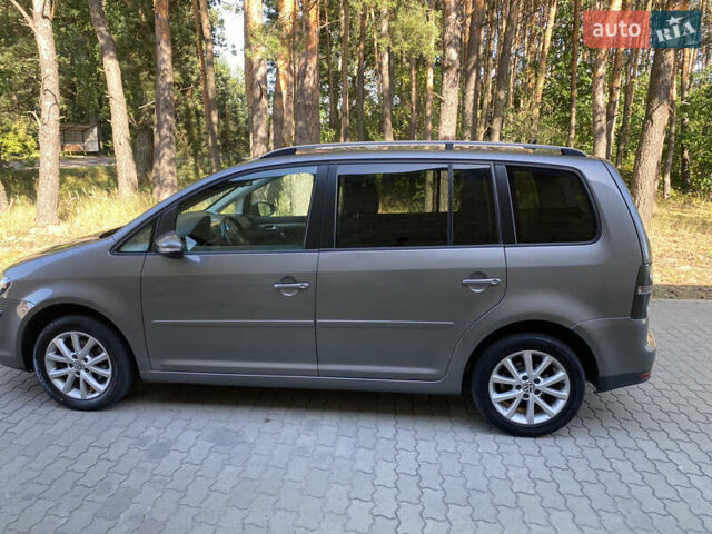 Сірий Фольксваген Туран, об'ємом двигуна 1.9 л та пробігом 238 тис. км за 8750 $, фото 13 на Automoto.ua