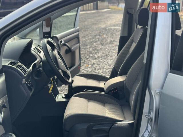 Сірий Фольксваген Туран, об'ємом двигуна 1.4 л та пробігом 197 тис. км за 7690 $, фото 26 на Automoto.ua