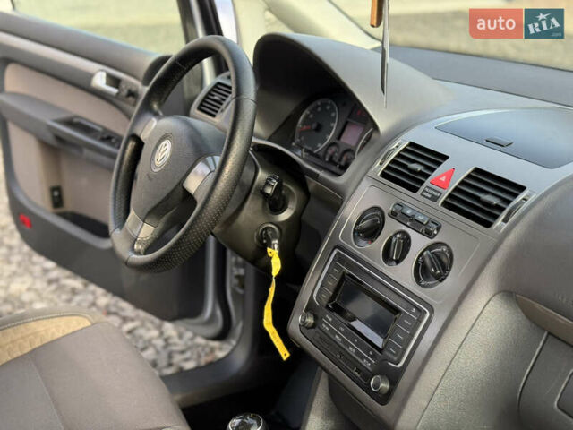 Сірий Фольксваген Туран, об'ємом двигуна 1.4 л та пробігом 197 тис. км за 7690 $, фото 34 на Automoto.ua