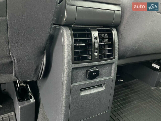 Серый Фольксваген Туран, объемом двигателя 1.6 л и пробегом 196 тыс. км за 8999 $, фото 101 на Automoto.ua