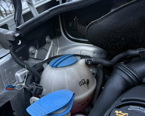 Сірий Фольксваген Туран, об'ємом двигуна 1.39 л та пробігом 182 тис. км за 7950 $, фото 49 на Automoto.ua