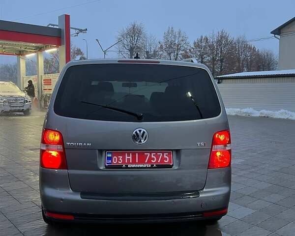 Серый Фольксваген Туран, объемом двигателя 1.4 л и пробегом 174 тыс. км за 6800 $, фото 7 на Automoto.ua