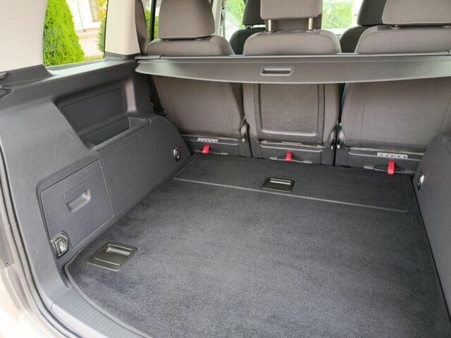 Сірий Фольксваген Туран, об'ємом двигуна 1.6 л та пробігом 213 тис. км за 8600 $, фото 18 на Automoto.ua