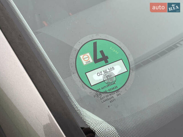 Серый Фольксваген Туран, объемом двигателя 1.6 л и пробегом 196 тыс. км за 8999 $, фото 153 на Automoto.ua