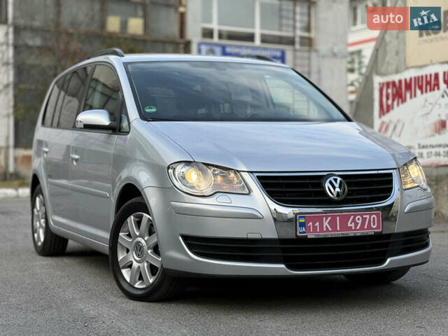 Сірий Фольксваген Туран, об'ємом двигуна 0 л та пробігом 212 тис. км за 9199 $, фото 5 на Automoto.ua