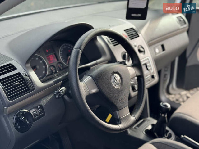 Сірий Фольксваген Туран, об'ємом двигуна 1.4 л та пробігом 197 тис. км за 7690 $, фото 27 на Automoto.ua