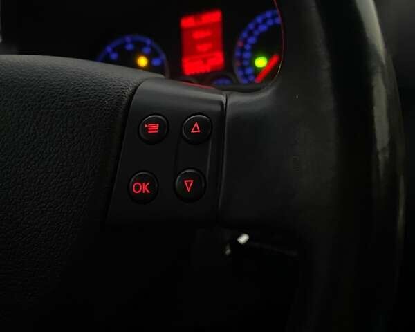 Сірий Фольксваген Туран, об'ємом двигуна 1.4 л та пробігом 174 тис. км за 6999 $, фото 16 на Automoto.ua