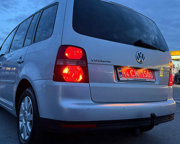 Сірий Фольксваген Туран, об'ємом двигуна 1.6 л та пробігом 212 тис. км за 8499 $, фото 51 на Automoto.ua