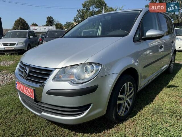 Серый Фольксваген Туран, объемом двигателя 1.6 л и пробегом 230 тыс. км за 7770 $, фото 7 на Automoto.ua
