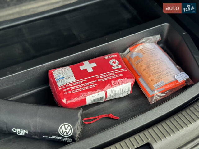Сірий Фольксваген Туран, об'ємом двигуна 1.4 л та пробігом 197 тис. км за 7690 $, фото 49 на Automoto.ua