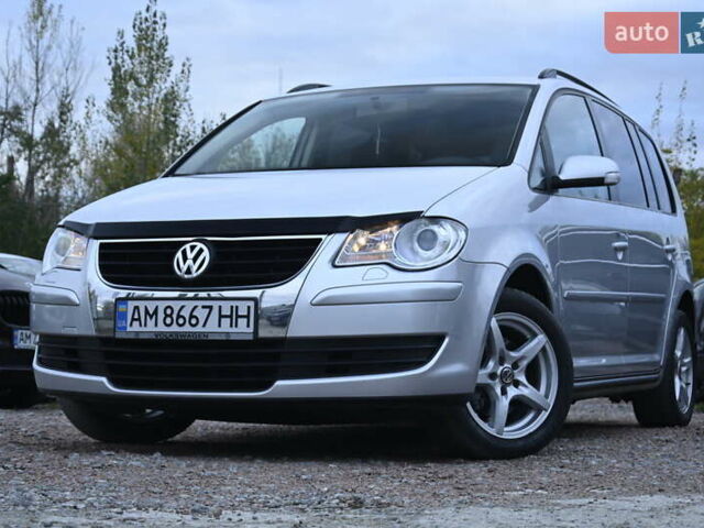 Сірий Фольксваген Туран, об'ємом двигуна 2 л та пробігом 190 тис. км за 9500 $, фото 8 на Automoto.ua