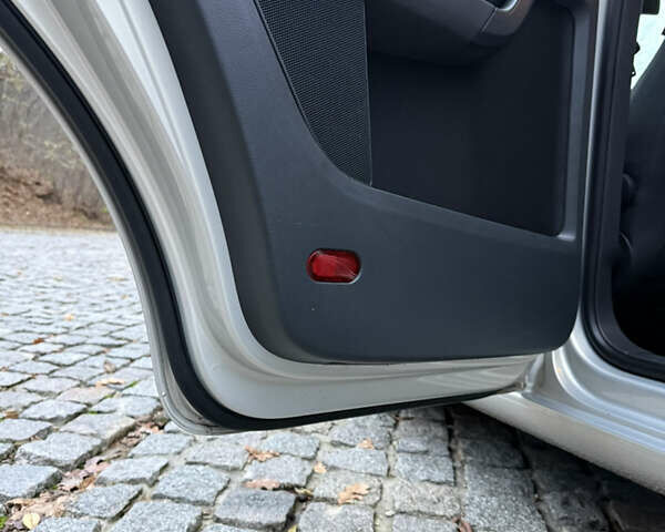 Сірий Фольксваген Туран, об'ємом двигуна 1.39 л та пробігом 182 тис. км за 7950 $, фото 25 на Automoto.ua