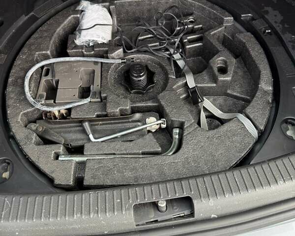 Сірий Фольксваген Туран, об'ємом двигуна 1.4 л та пробігом 202 тис. км за 6800 $, фото 18 на Automoto.ua