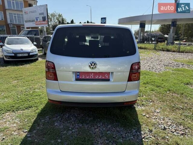 Серый Фольксваген Туран, объемом двигателя 1.6 л и пробегом 230 тыс. км за 7770 $, фото 8 на Automoto.ua