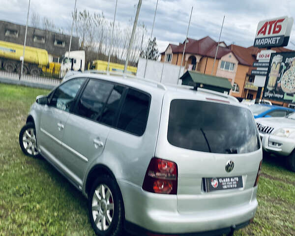 Сірий Фольксваген Туран, об'ємом двигуна 1.9 л та пробігом 200 тис. км за 8500 $, фото 10 на Automoto.ua