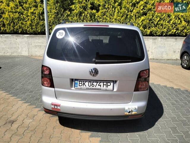 Сірий Фольксваген Туран, об'ємом двигуна 1.4 л та пробігом 222 тис. км за 6700 $, фото 5 на Automoto.ua