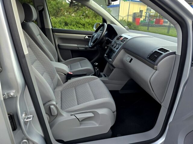 Сірий Фольксваген Туран, об'ємом двигуна 1.4 л та пробігом 190 тис. км за 6800 $, фото 10 на Automoto.ua