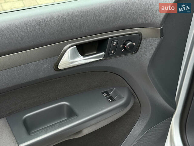 Серый Фольксваген Туран, объемом двигателя 1.6 л и пробегом 174 тыс. км за 7450 $, фото 23 на Automoto.ua