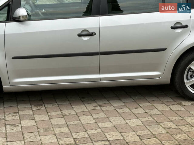 Серый Фольксваген Туран, объемом двигателя 1.6 л и пробегом 174 тыс. км за 7550 $, фото 20 на Automoto.ua