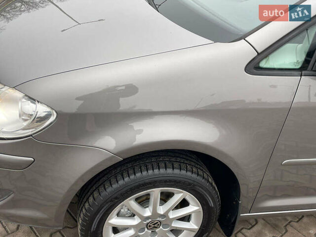 Серый Фольксваген Туран, объемом двигателя 1.6 л и пробегом 196 тыс. км за 8999 $, фото 88 на Automoto.ua