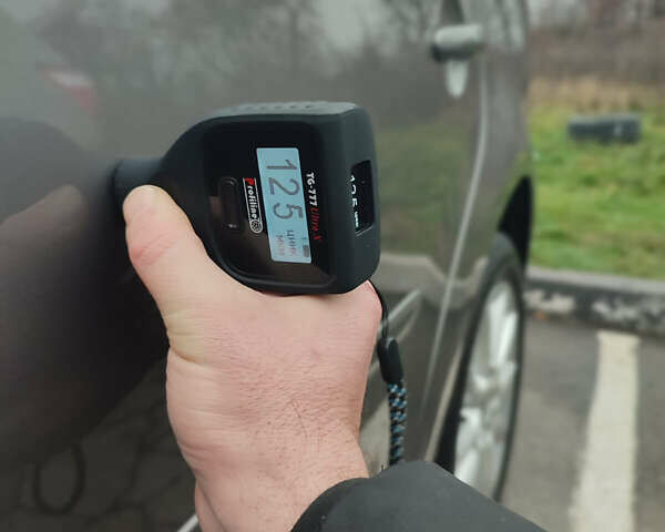 Серый Фольксваген Туран, объемом двигателя 1.6 л и пробегом 196 тыс. км за 8999 $, фото 59 на Automoto.ua