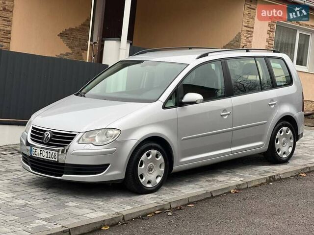 Серый Фольксваген Туран, объемом двигателя 1.6 л и пробегом 198 тыс. км за 8399 $, фото 11 на Automoto.ua