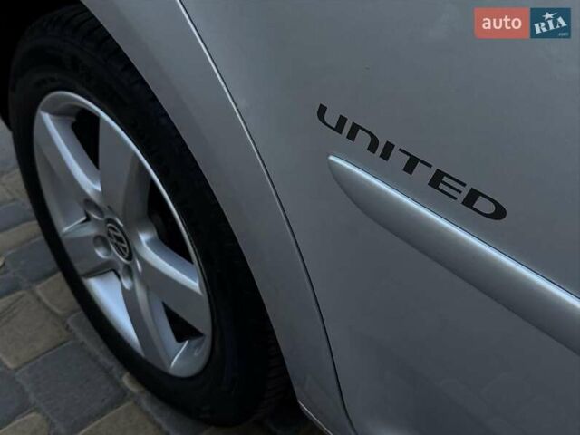 Серый Фольксваген Туран, объемом двигателя 1.6 л и пробегом 278 тыс. км за 8200 $, фото 15 на Automoto.ua