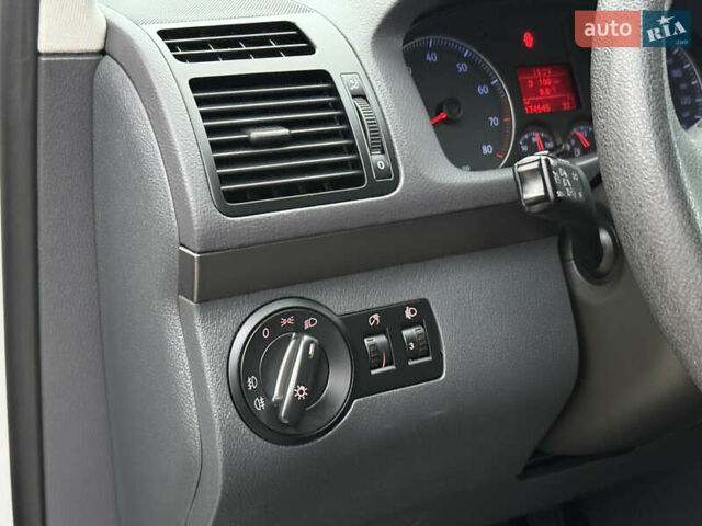 Серый Фольксваген Туран, объемом двигателя 1.6 л и пробегом 174 тыс. км за 7450 $, фото 49 на Automoto.ua