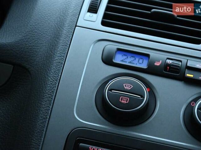 Сірий Фольксваген Туран, об'ємом двигуна 2 л та пробігом 190 тис. км за 9500 $, фото 46 на Automoto.ua