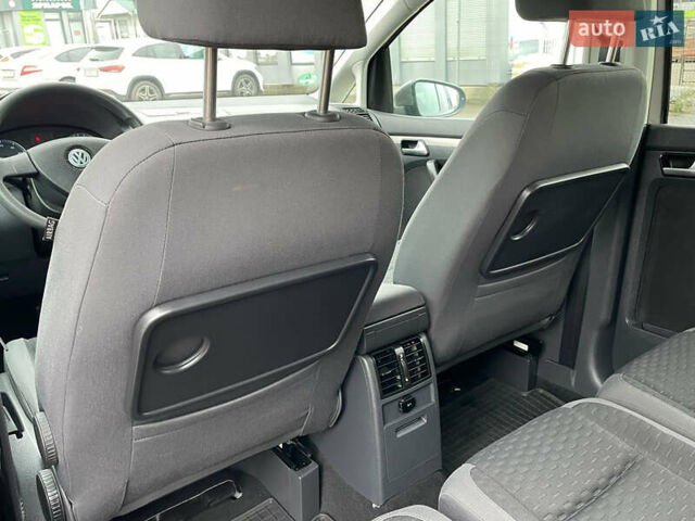 Серый Фольксваген Туран, объемом двигателя 1.6 л и пробегом 196 тыс. км за 8999 $, фото 162 на Automoto.ua
