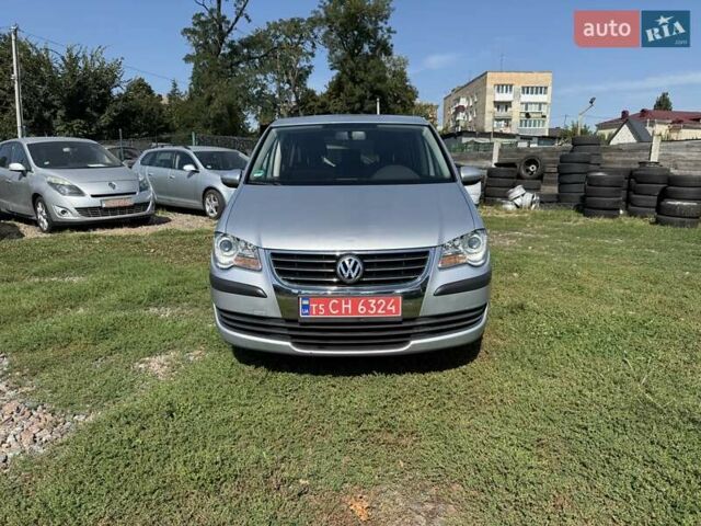 Серый Фольксваген Туран, объемом двигателя 1.6 л и пробегом 230 тыс. км за 7770 $, фото 9 на Automoto.ua