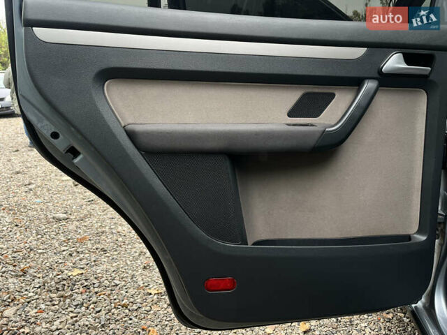 Сірий Фольксваген Туран, об'ємом двигуна 1.4 л та пробігом 197 тис. км за 7600 $, фото 15 на Automoto.ua