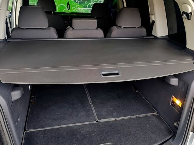 Серый Фольксваген Туран, объемом двигателя 1.4 л и пробегом 211 тыс. км за 9700 $, фото 7 на Automoto.ua