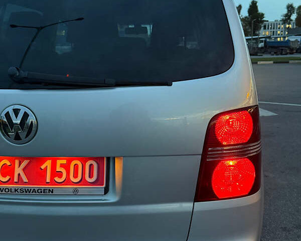 Сірий Фольксваген Туран, об'ємом двигуна 1.6 л та пробігом 212 тис. км за 8499 $, фото 50 на Automoto.ua