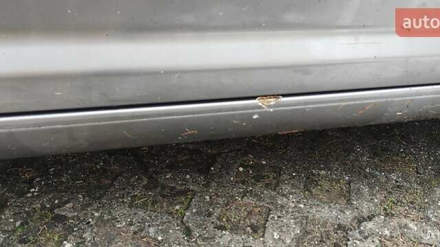 Серый Фольксваген Туран, объемом двигателя 2 л и пробегом 198 тыс. км за 7600 $, фото 11 на Automoto.ua