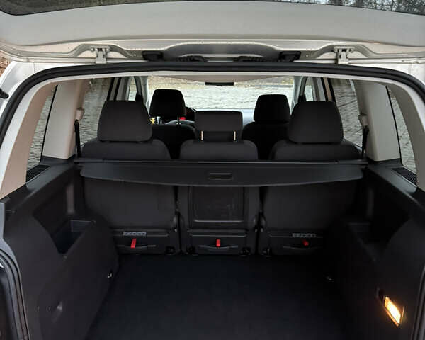 Сірий Фольксваген Туран, об'ємом двигуна 1.39 л та пробігом 182 тис. км за 7950 $, фото 21 на Automoto.ua