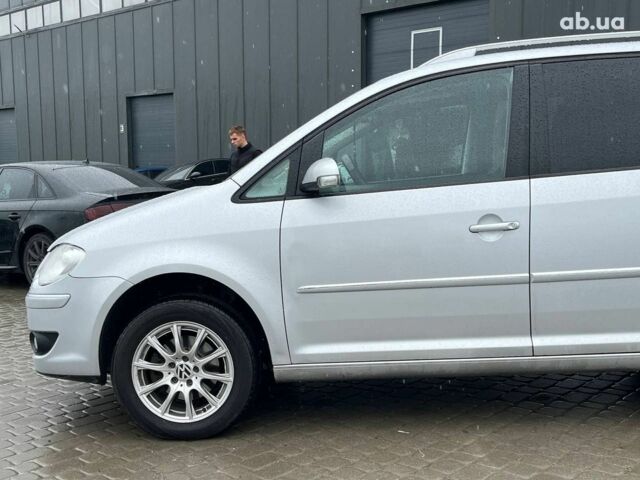 Серый Фольксваген Туран, объемом двигателя 1.4 л и пробегом 256 тыс. км за 7490 $, фото 18 на Automoto.ua