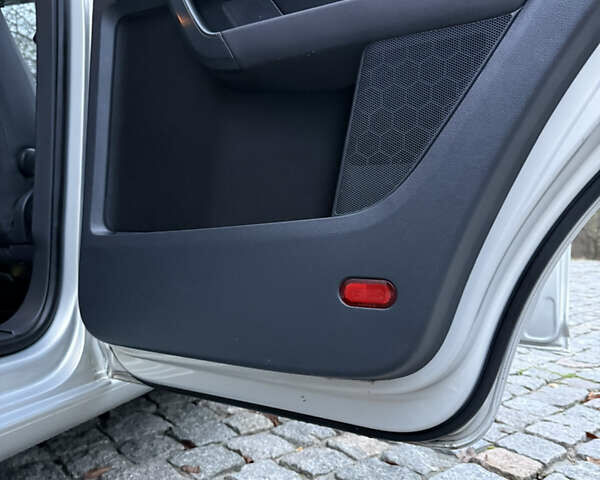 Сірий Фольксваген Туран, об'ємом двигуна 1.39 л та пробігом 182 тис. км за 7950 $, фото 37 на Automoto.ua