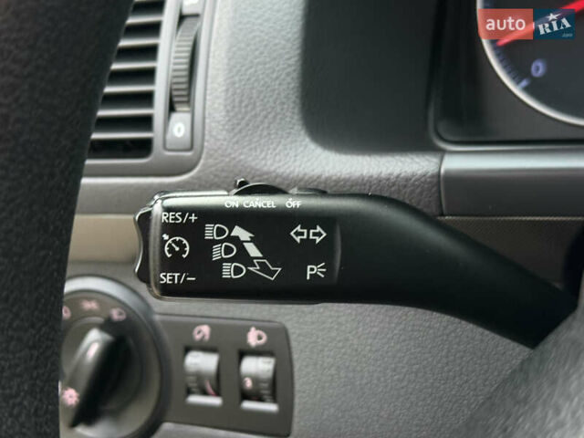 Серый Фольксваген Туран, объемом двигателя 1.6 л и пробегом 174 тыс. км за 7550 $, фото 51 на Automoto.ua