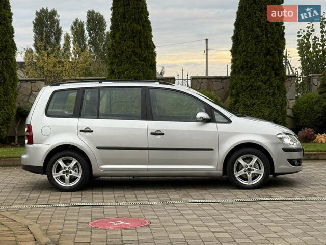 Серый Фольксваген Туран, объемом двигателя 1.6 л и пробегом 174 тыс. км за 7450 $, фото 12 на Automoto.ua