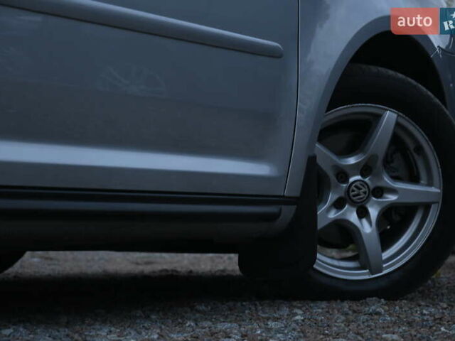 Сірий Фольксваген Туран, об'ємом двигуна 2 л та пробігом 190 тис. км за 9500 $, фото 17 на Automoto.ua