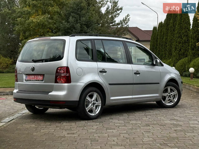 Серый Фольксваген Туран, объемом двигателя 1.6 л и пробегом 174 тыс. км за 7450 $, фото 16 на Automoto.ua