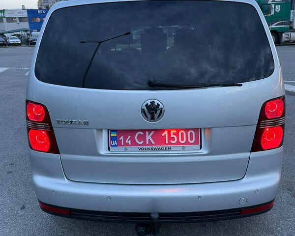 Сірий Фольксваген Туран, об'ємом двигуна 1.6 л та пробігом 212 тис. км за 8499 $, фото 16 на Automoto.ua