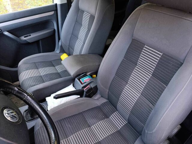 Сірий Фольксваген Туран, об'ємом двигуна 1.4 л та пробігом 215 тис. км за 7500 $, фото 13 на Automoto.ua